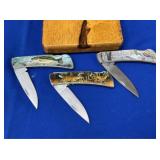 SET (3) HUNTING SCENE KNIVES W/ WOODEN BOX