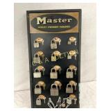 MASTER LOCK COUNTER DISPLAY W/LOCKS 13X24