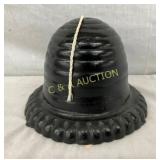 6 1/2" CAST IRON BEE HIVE STRING HOLDER