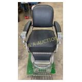 KOKEN PORC. BASE BARBER CHAIR