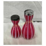 4-5" FENTON CRANBERRY SHAKERS