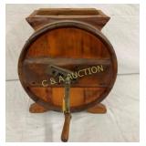 WOODEN BARREL CHURN