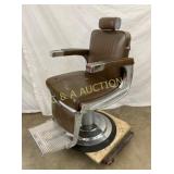 BELMONT BARBER CHAIR