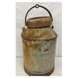 5G. GULF REFINING CO GAS CAN