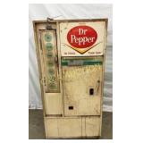 Vintage Dr Pepper Vending Machine by Vendorlator M