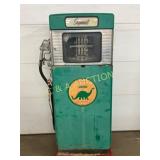 Wayne Model 605 Gas Pump Featuring Sinclair Dino B