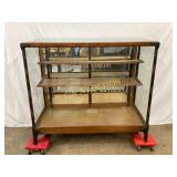 Early Oak Display Case with Diamond Edge Cutlery B