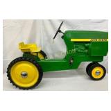 John Deere Ertl Model 520 Pedal Tractor