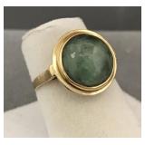 Jade and 14K yellow gold ring