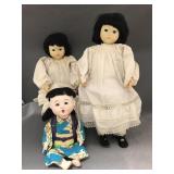 3 Chinese dolls