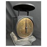 1865 Universal Family Scale Co. CastIron BrassFace