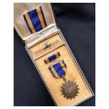WWII U.S. Air Medal Lapel Pin Set w/Original Box
