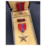 WWII U.S.Bronze Star Medal Lapel Pin Set in Box