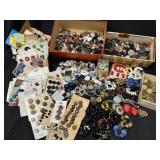 Lrg Lot  Assorted  Antique and Vintage Buttons