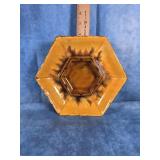 VTG. ROYAL HAEGER POTTERY 1066 DRIP GLAZE ASHTRAY