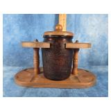 DUN-RITE DURAGLAS HUMIDOR JAR W/ WOODEN PIPE STAND