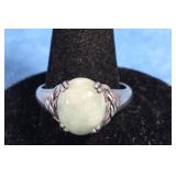 JADEITE STERLING SILVER RING SIZE 8