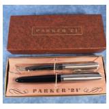 VTG. PARKER '21' FOUNTAIN PEN AND PENCIL SET