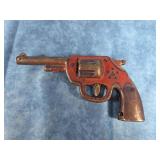 WYANDOTTE TOYS TIN LITHO 5 STAR TOY GUN