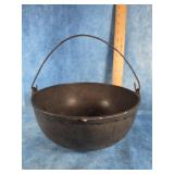 CAST IRON SCOTCH BOWL10'