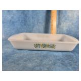 GLASBAKE MILK GLASS 1 1/2 QRT CASSEROLE DISH