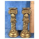 PAIR OF GOLD FINISHED BOW CANDLESTICK HOLDERS