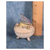 SMALL LEFTON PORCELAIN BUTTERFLY TRINKET BOX