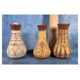 3 SIGNED HAND-PAINTED PUERTO RICE VASE 4.5'