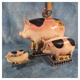 CERTIFIED INTERNATIONAL "FRENCH BARNYARD" PIG