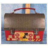 1958 AMERICAN THERMOS "RED BARN" METAL LUNCH BOX