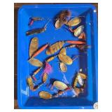 VINTAGE FISHING LURES BOX LOT