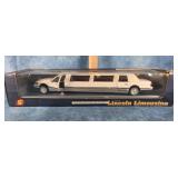 1996 LINCOLN TOWN CAR STRETCH LIMOUSINE DIE-CAST