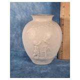 LENOX KATE SEARS EMBOSSED CHERUBS POSY VASE