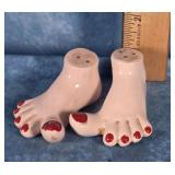 FAIRWAY NOVELTY CERAMIC BARE FEET SALT & PEPPER