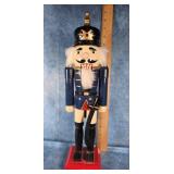 15" TRADITIONAL WOODEN  NUTCRACKER 1998