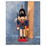 7.5" TRADITIONAL WOODEN SOLDIER NUTCRACKER