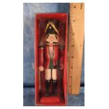 7" SANTAS WORKBENCH WOODEN NUTCRACKER