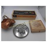 Vntg Salt/Pepp Tea Cart, Gondola Bowl, Serve Bowl