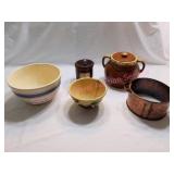 Watts Advertising Bowl (damage) Yelloware Mix Bowl