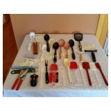 Misc. Plasticware Kitchen Utensils, Spatula