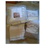 Laura Ashley Queen Comforter Set