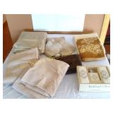 Tan & Brown Bath Towels