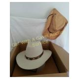 Charlie 1 Horse Cowboy Hat & Straw Hat
