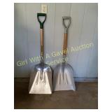 2 Metal Scoop Shovels