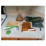 Marble & Wood Cutting Boards & Knives