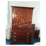 Kling Furniture Armorie / Entertainment