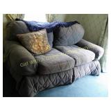 Chris Kerwin Love Seat w/Throw & Pillow