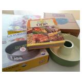 LaForme Pans, Cast Bundt Pan, Cookbook
