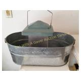 Bird Feeder & Metal Decorative Tub