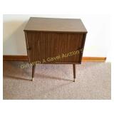 Retro Sliding Door Album Storage Center